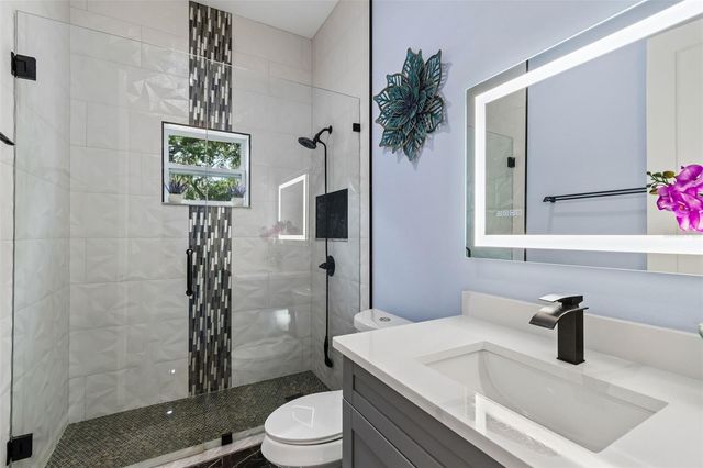 106 W 122ND AVENUE, Tampa, FL 33612