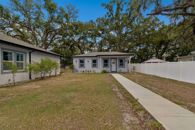 106 W 122ND AVENUE, Tampa, FL 33612