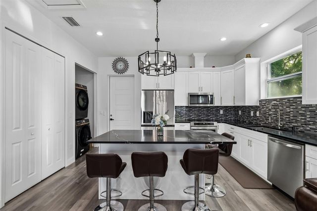 106 W 122ND AVENUE, Tampa, FL 33612