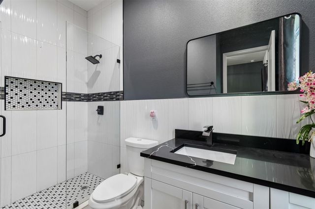 106 W 122ND AVENUE, Tampa, FL 33612