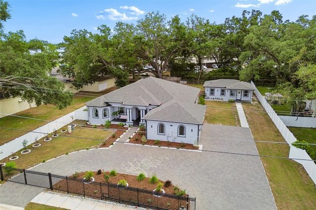 106 W 122ND AVENUE, Tampa, FL 33612