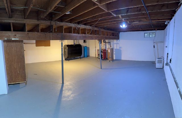 36 Colonial Drive, Prospect, CT 06712