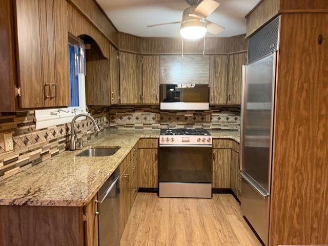 36 Colonial Drive, Prospect, CT 06712