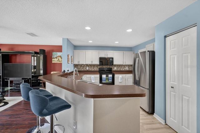 4582 LIMERICK DRIVE, Tampa, FL 33610