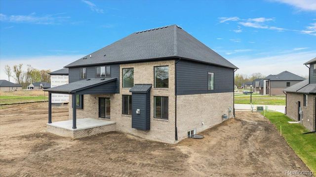 50318 Mistwood Drive, Macomb Township, MI 48042