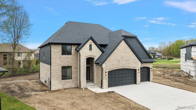 50318 Mistwood Drive, Macomb Township, MI 48042