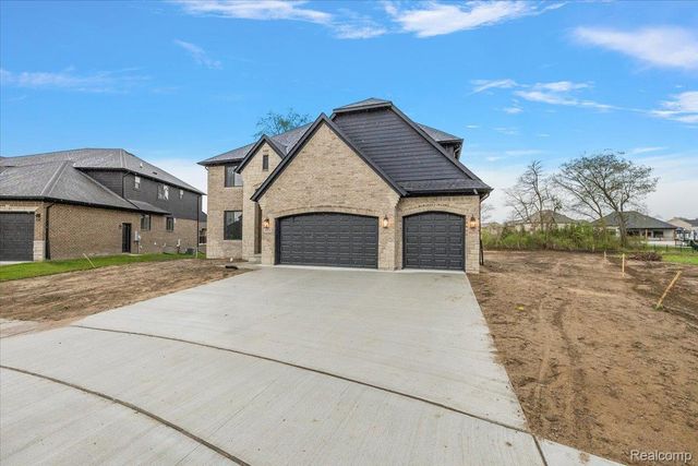 50318 Mistwood Drive, Macomb Township, MI 48042