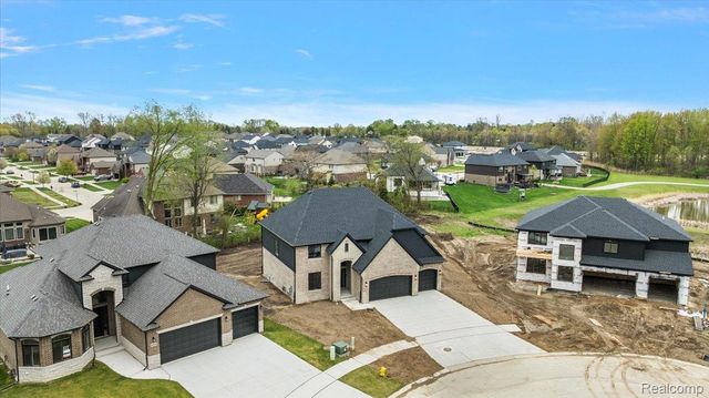50318 Mistwood Drive, Macomb Township, MI 48042