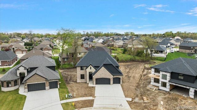 50318 Mistwood Drive, Macomb Township, MI 48042
