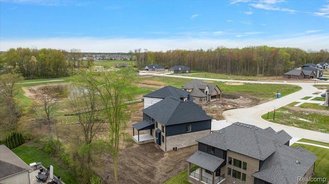 50318 Mistwood Drive, Macomb Township, MI 48042