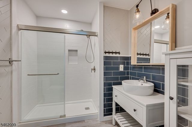 145 Lexington Cir, Old Bridge Twp., NJ 07747