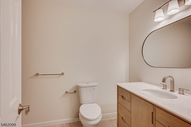 145 Lexington Cir, Old Bridge Twp., NJ 07747