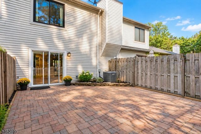 145 Lexington Cir, Old Bridge Twp., NJ 07747