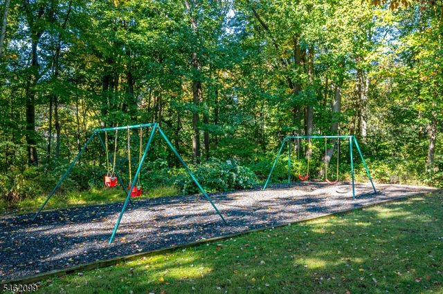 145 Lexington Cir, Old Bridge Twp., NJ 07747