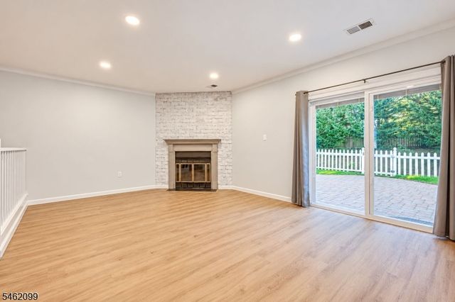 145 Lexington Cir, Old Bridge Twp., NJ 07747
