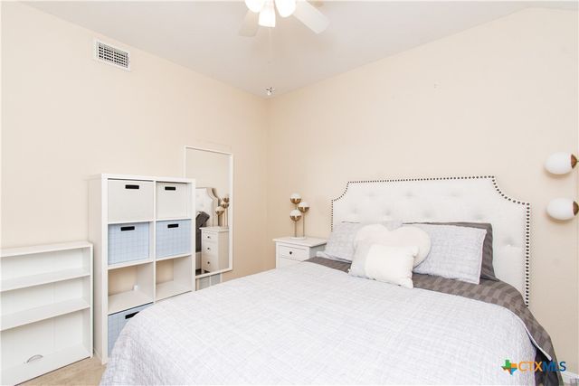 421 Shadowpoint, San Marcos, TX 78666