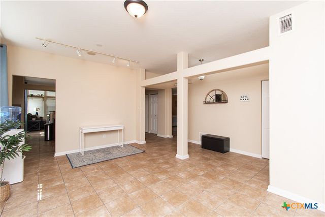 421 Shadowpoint, San Marcos, TX 78666