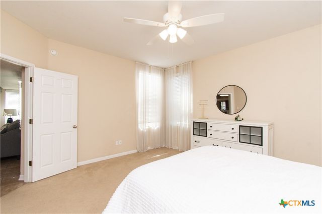 421 Shadowpoint, San Marcos, TX 78666