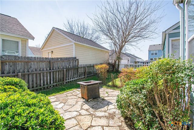 421 Shadowpoint, San Marcos, TX 78666