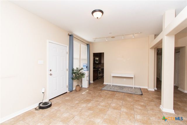 421 Shadowpoint, San Marcos, TX 78666