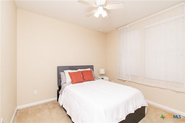 421 Shadowpoint, San Marcos, TX 78666