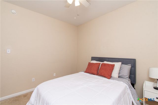 421 Shadowpoint, San Marcos, TX 78666