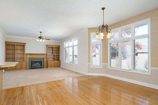 733 E Lakewood Street, Springfield, MO 65810