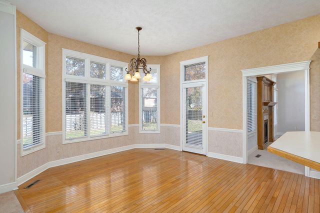 733 E Lakewood Street, Springfield, MO 65810