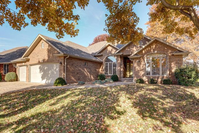 733 E Lakewood Street, Springfield, MO 65810