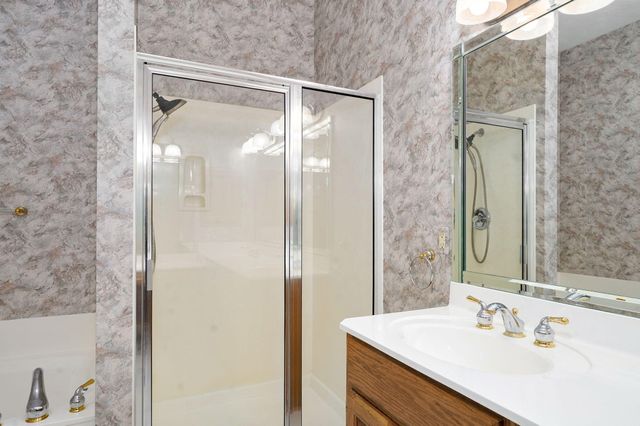 733 E Lakewood Street, Springfield, MO 65810