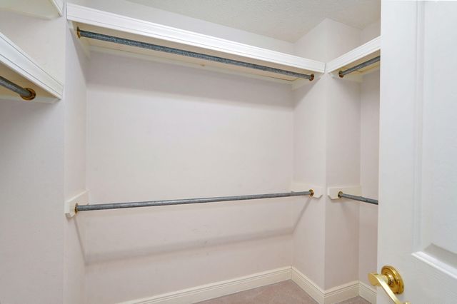 733 E Lakewood Street, Springfield, MO 65810