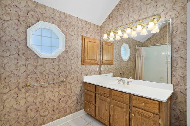 733 E Lakewood Street, Springfield, MO 65810