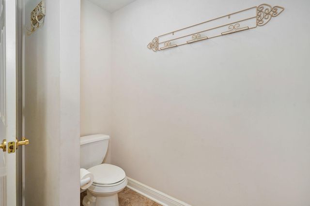 733 E Lakewood Street, Springfield, MO 65810