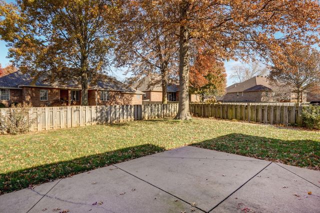 733 E Lakewood Street, Springfield, MO 65810