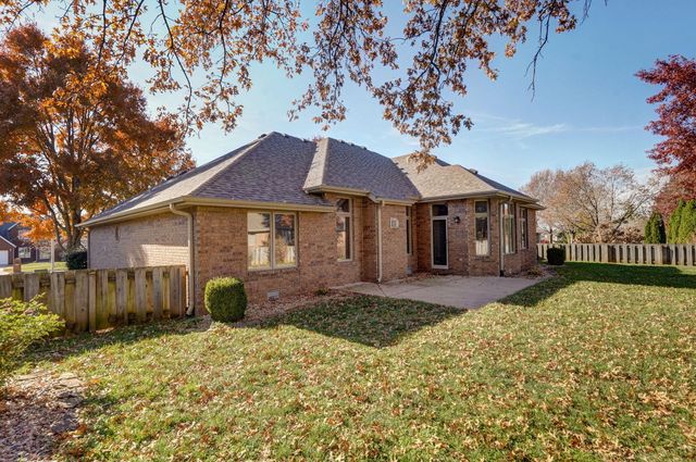 733 E Lakewood Street, Springfield, MO 65810