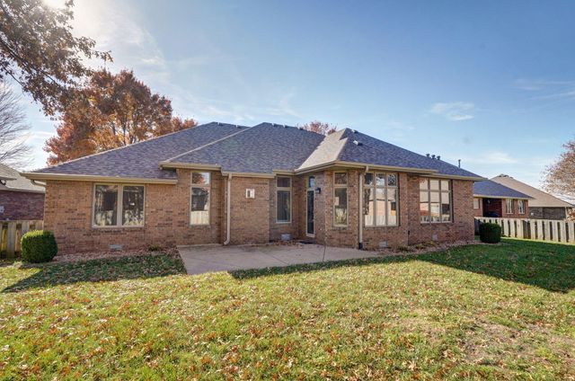 733 E Lakewood Street, Springfield, MO 65810