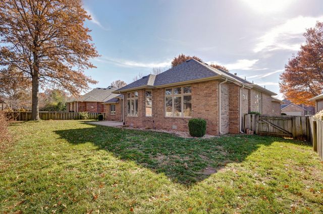 733 E Lakewood Street, Springfield, MO 65810