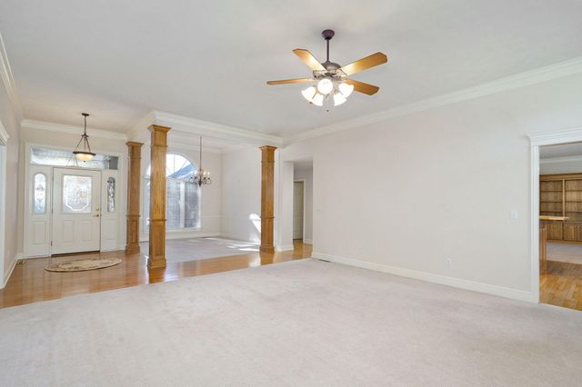 733 E Lakewood Street, Springfield, MO 65810