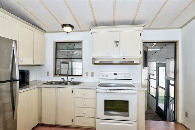 1212 Paurotis Drive, Sebastian, FL 32976