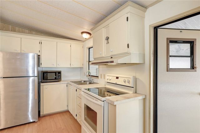 1212 Paurotis Drive, Sebastian, FL 32976