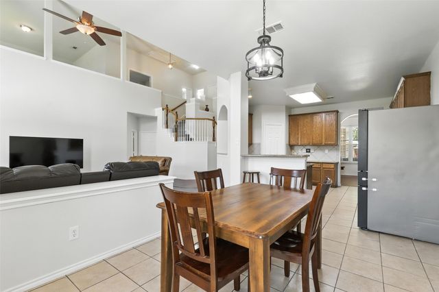 708 Crockett Drive, Mansfield, TX 76063