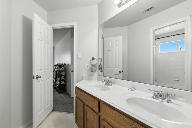 708 Crockett Drive, Mansfield, TX 76063