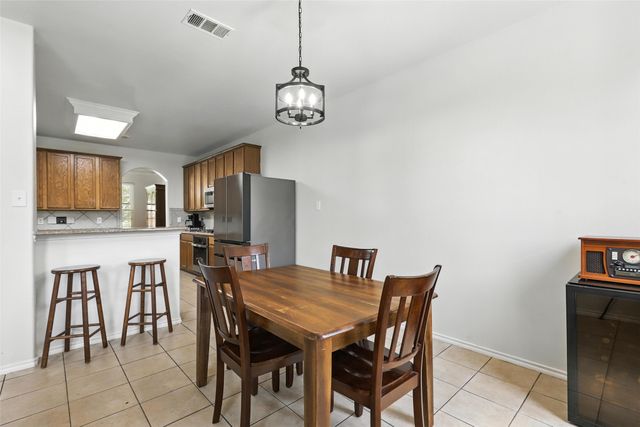 708 Crockett Drive, Mansfield, TX 76063