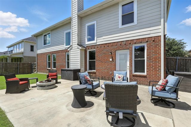 708 Crockett Drive, Mansfield, TX 76063