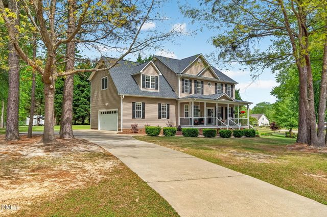 10 Roping Horn Way, Willow Spring, NC 27592