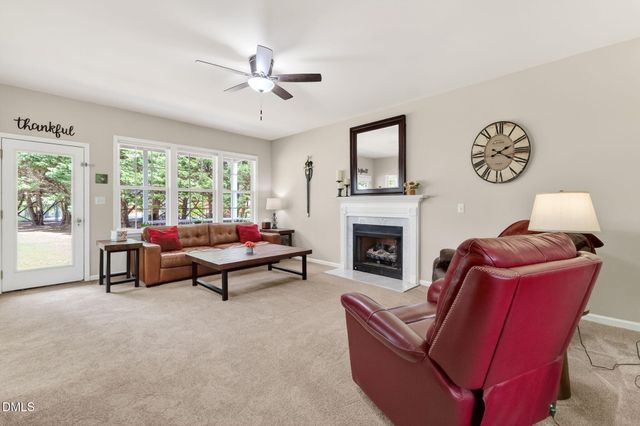 10 Roping Horn Way, Willow Spring, NC 27592