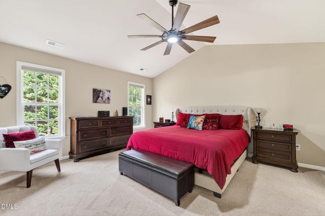 10 Roping Horn Way, Willow Spring, NC 27592