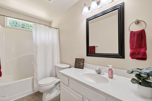 10 Roping Horn Way, Willow Spring, NC 27592