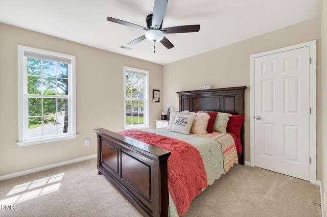 10 Roping Horn Way, Willow Spring, NC 27592