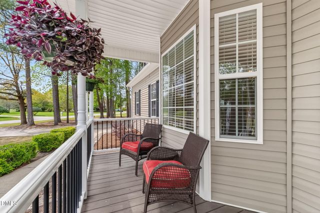 10 Roping Horn Way, Willow Spring, NC 27592